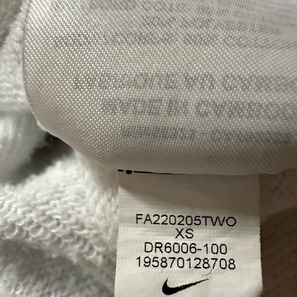 Nike Women's Air Mock Cropped Fleece Crew White/ gray - Size XS - Picture 11 of 12